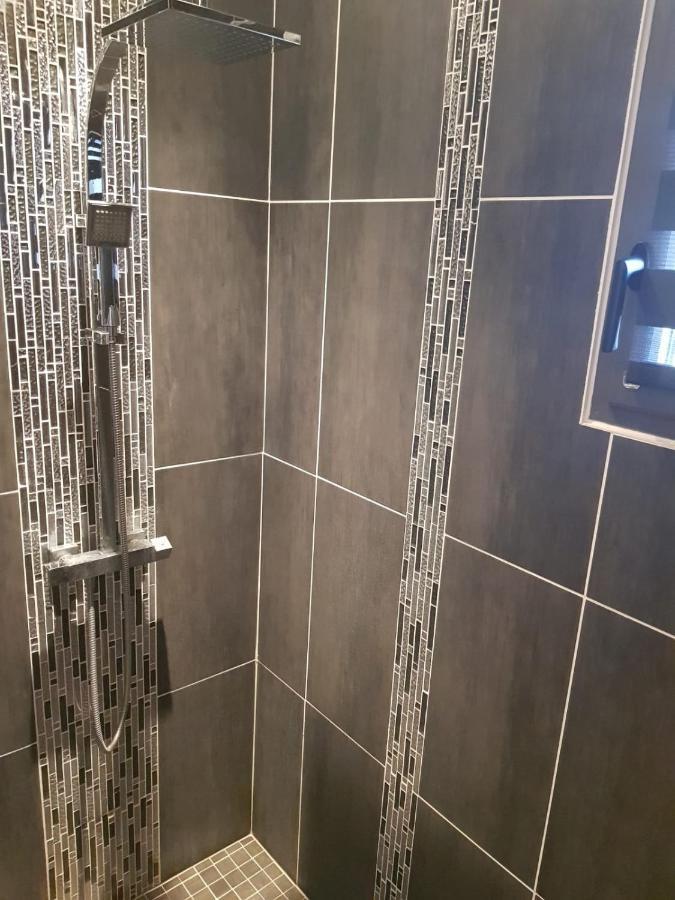 Le Hézo Agreable Maison Moderne מראה חיצוני תמונה